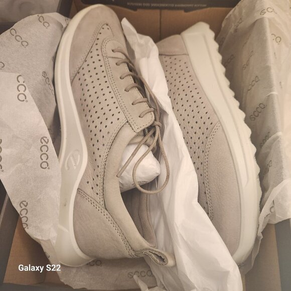 Ecco Flexure Runner Sneakers. Color "Grey Rose". NIB. Sizes: Various - Picture 10 of 12
